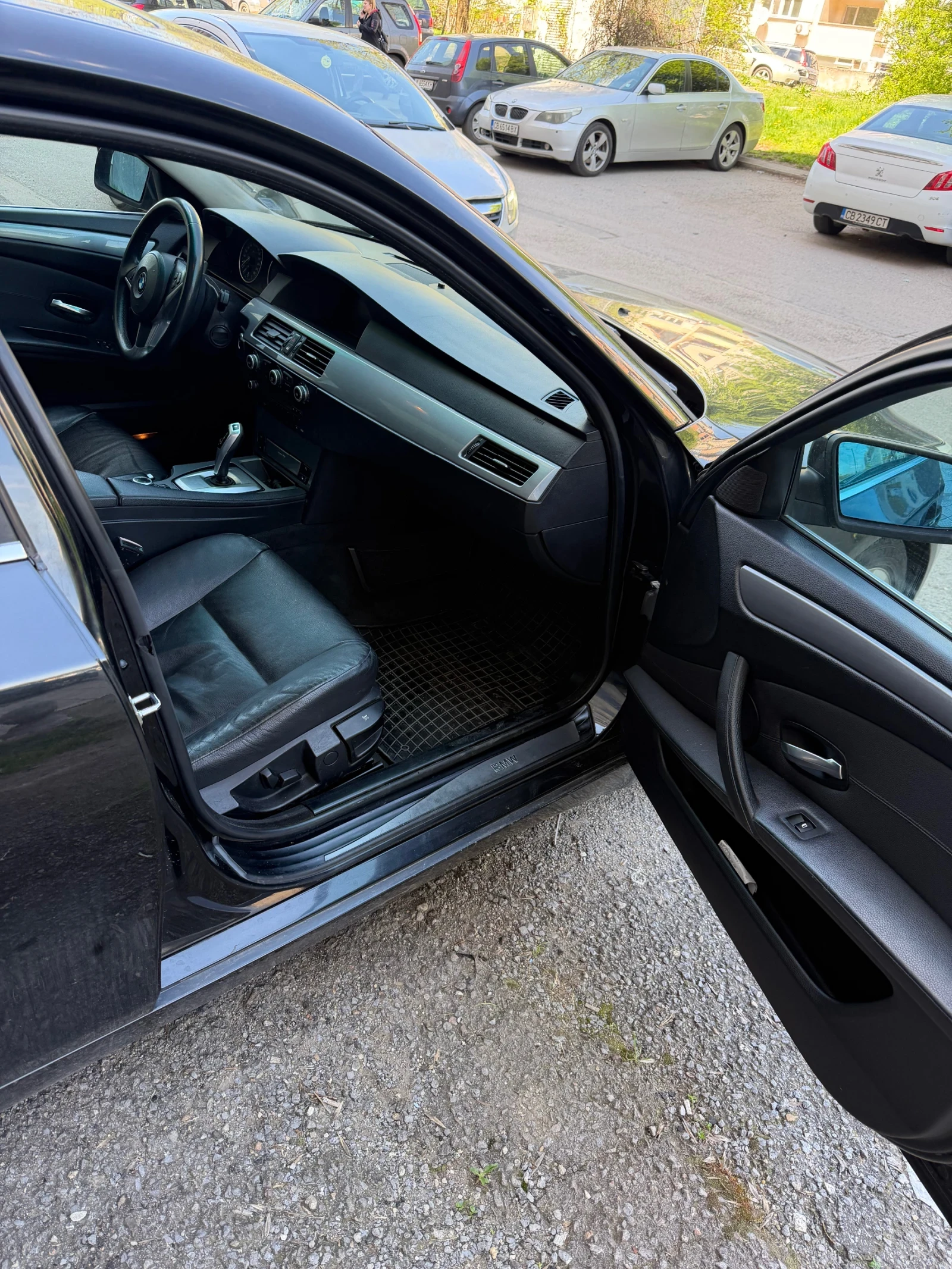 BMW 525 525, снимка 6 - Автомобили и джипове - 54401822