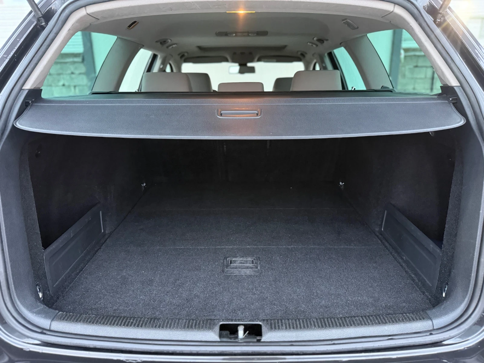 VW Passat 2.0TDI = Sportline = Xenon = CarPlay = Solar = PDC | Mobile.bg � ����������� 13