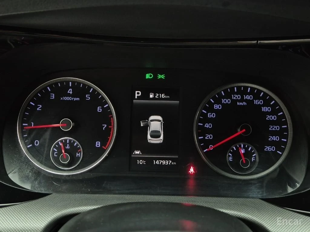 Kia K5 2.0 Trendy* ПОДГРЕВ* КАМЕРА* KEYLESS* КРАЙНА ЦЕНА*, снимка 8 - Автомобили и джипове - 54497470