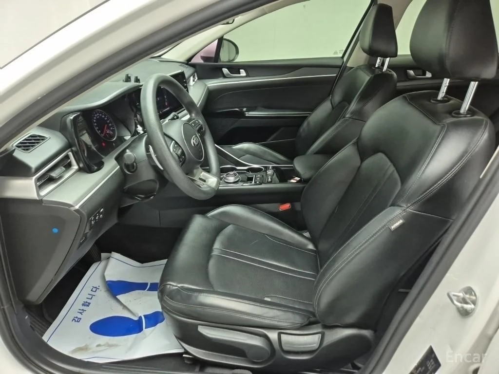 Kia K5 2.0 Trendy* ПОДГРЕВ* КАМЕРА* KEYLESS* КРАЙНА ЦЕНА*, снимка 5 - Автомобили и джипове - 54497470