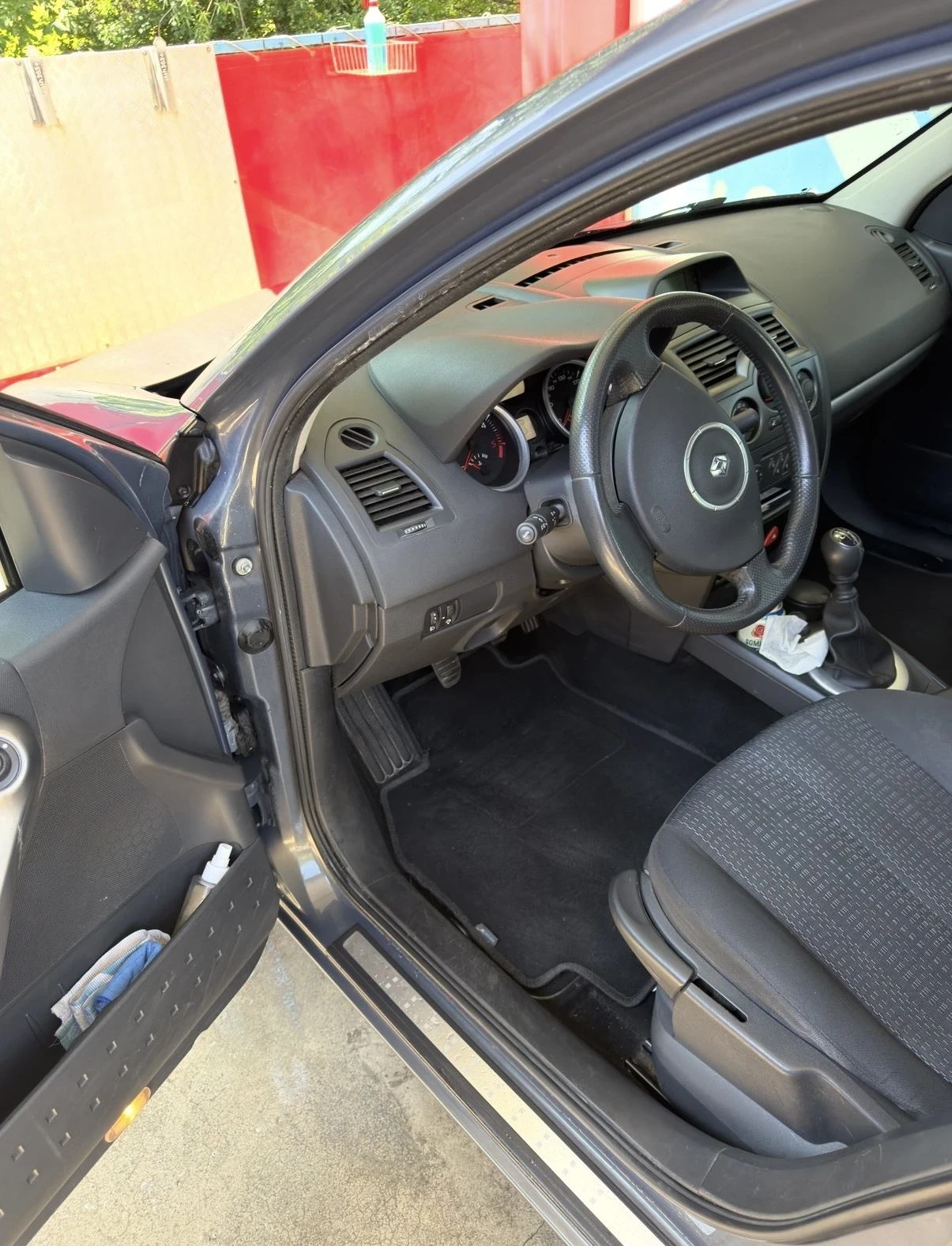 Renault Megane НОВА !! РЕАЛНИ КМ !! ЕВРО 4 , снимка 9 - Автомобили и джипове - 54792444