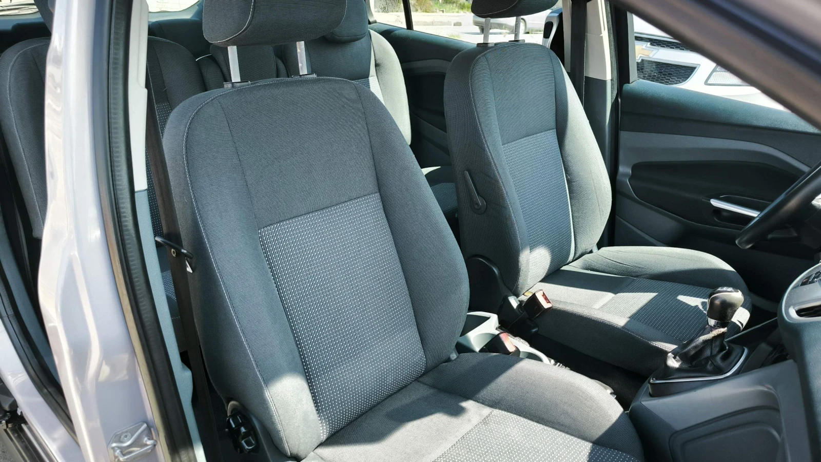Ford C-max 1.6i, снимка 8 - Автомобили и джипове - 54825053