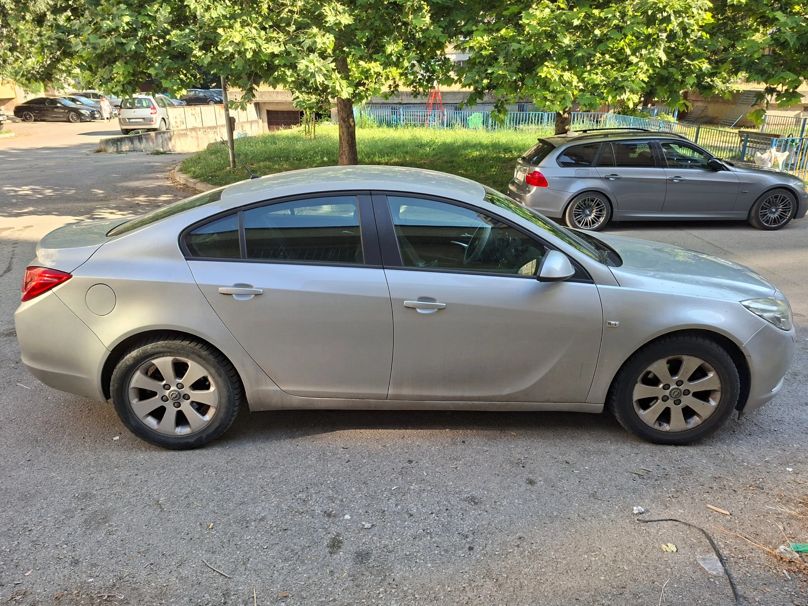 Opel Insignia 1.6, снимка 7 - Автомобили и джипове - 55097521