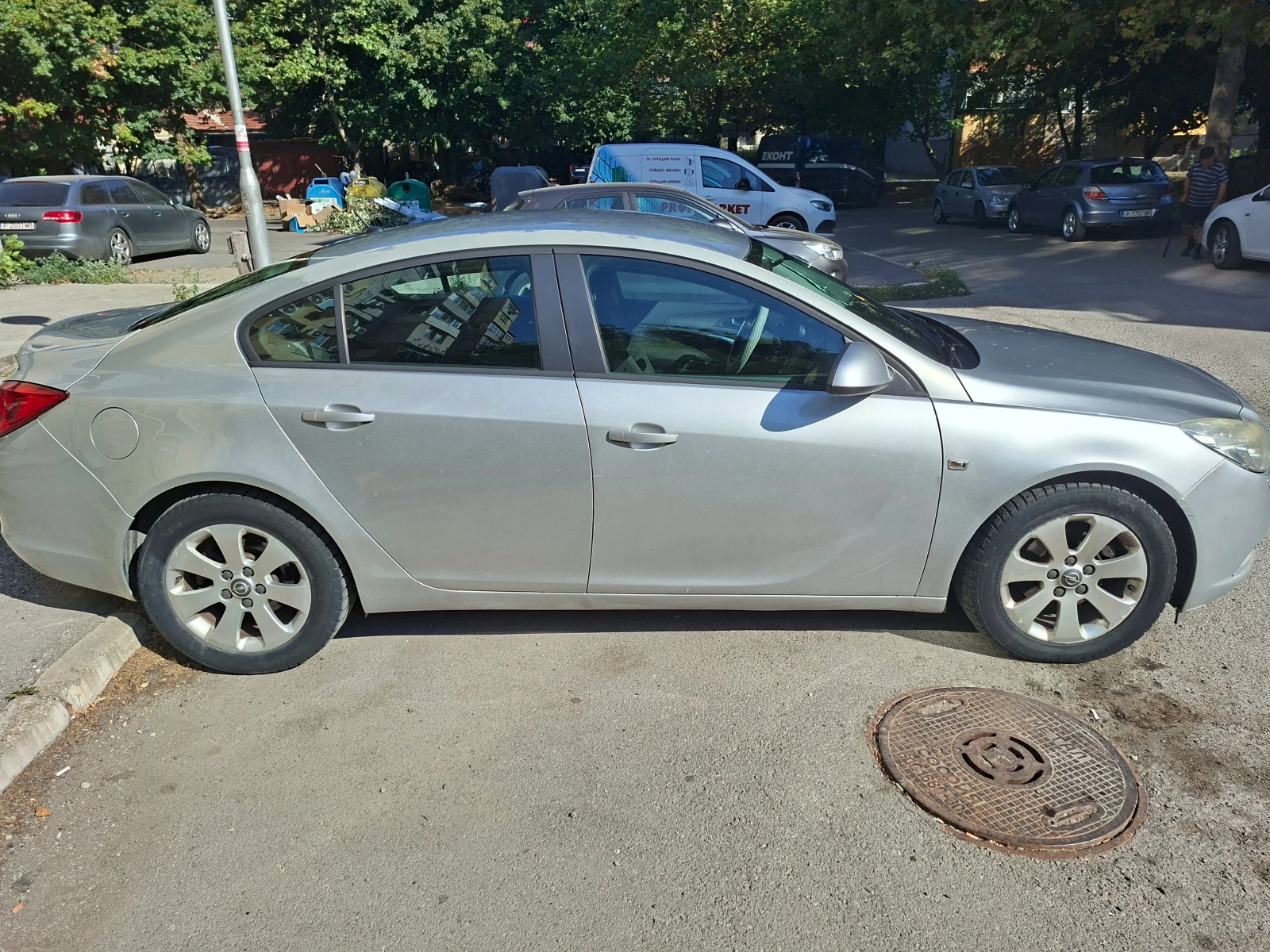 Opel Insignia 1.6, снимка 4 - Автомобили и джипове - 55097521