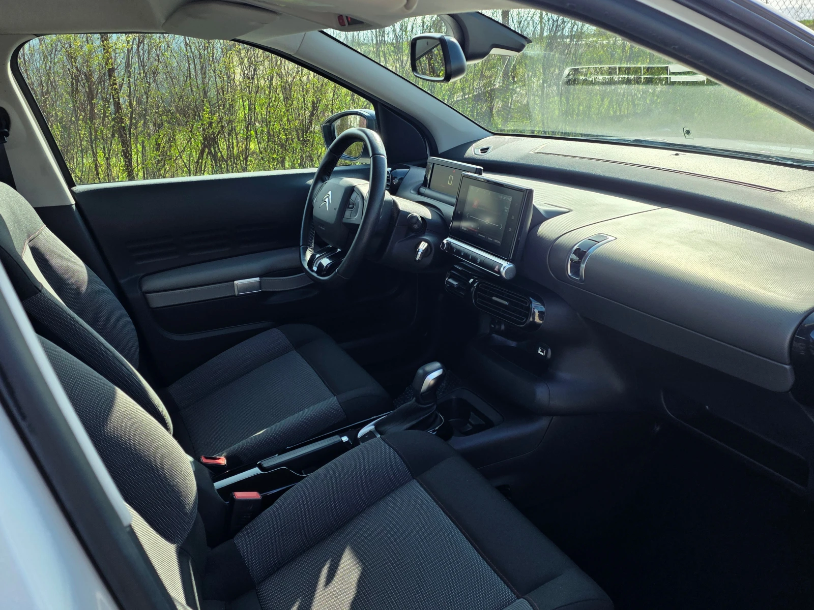 Citroen C4 Cactus 1.6HDI 120 6 BVA, снимка 13 - Автомобили и джипове - 55325505