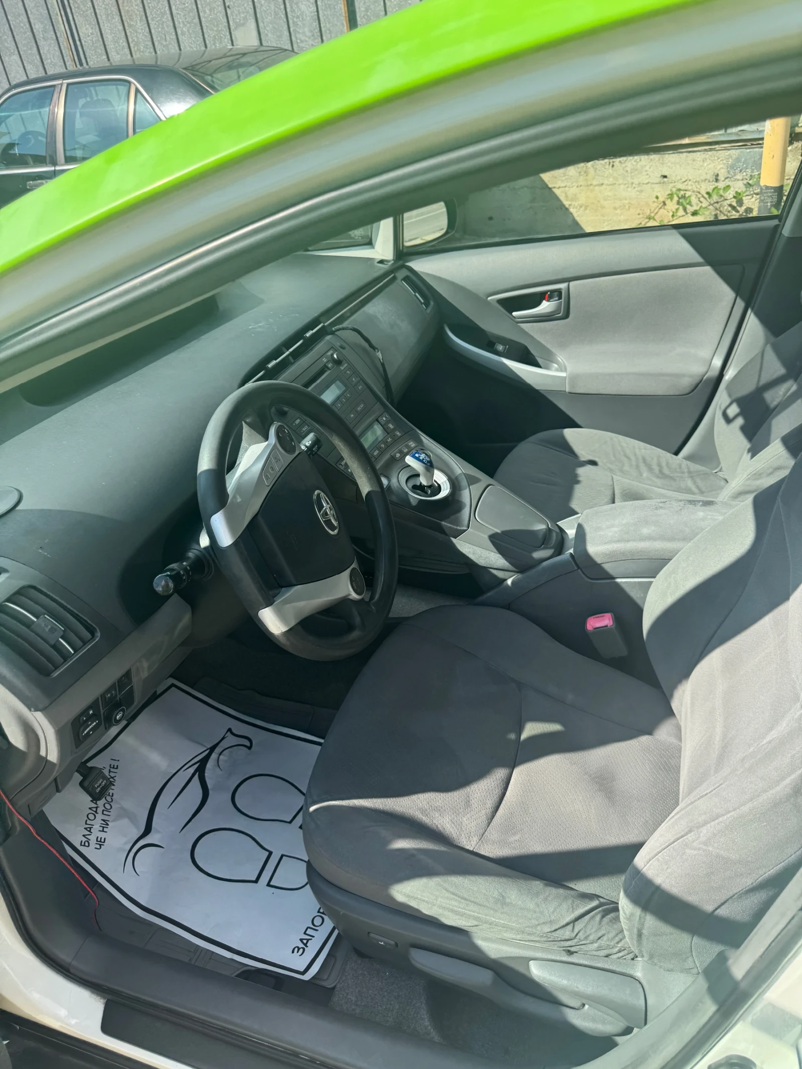 Toyota Prius, снимка 6 - Автомобили и джипове - 55450951