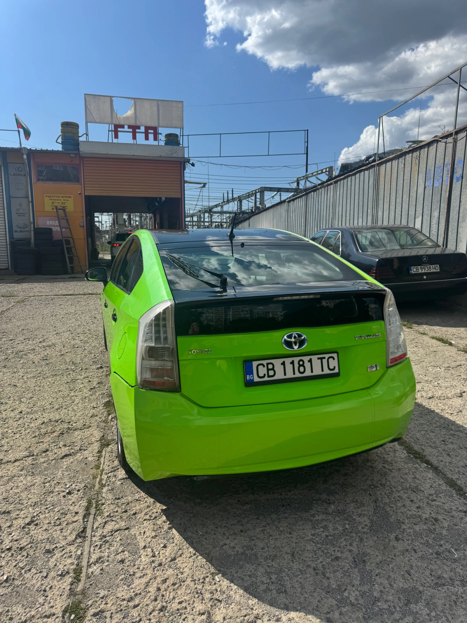 Toyota Prius, снимка 3 - Автомобили и джипове - 55450951