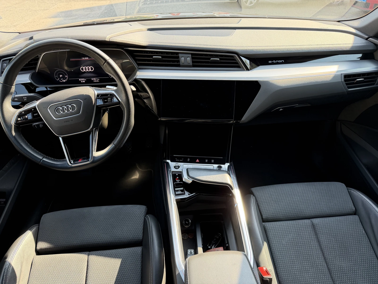 Audi E-Tron 95 kW, снимка 9 - Автомобили и джипове - 55584134