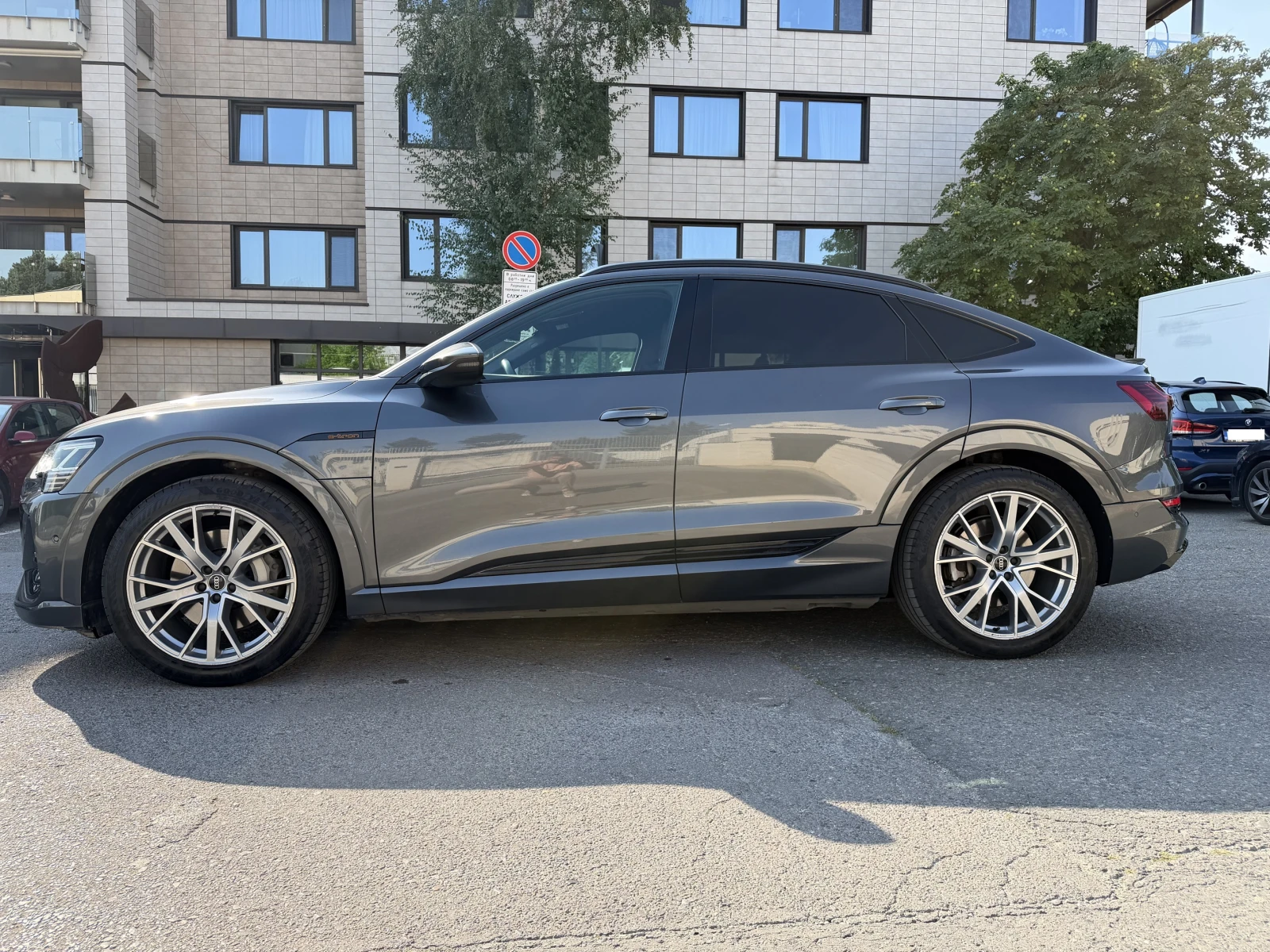 Audi E-Tron 95 kW, снимка 2 - Автомобили и джипове - 55584134