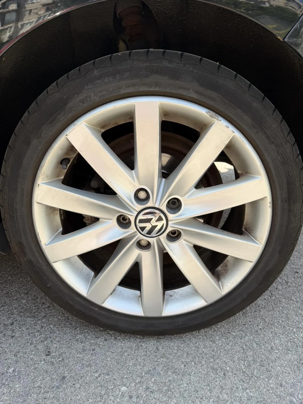 VW Golf 1.6 TDI, снимка 10 - Автомобили и джипове - 55805194