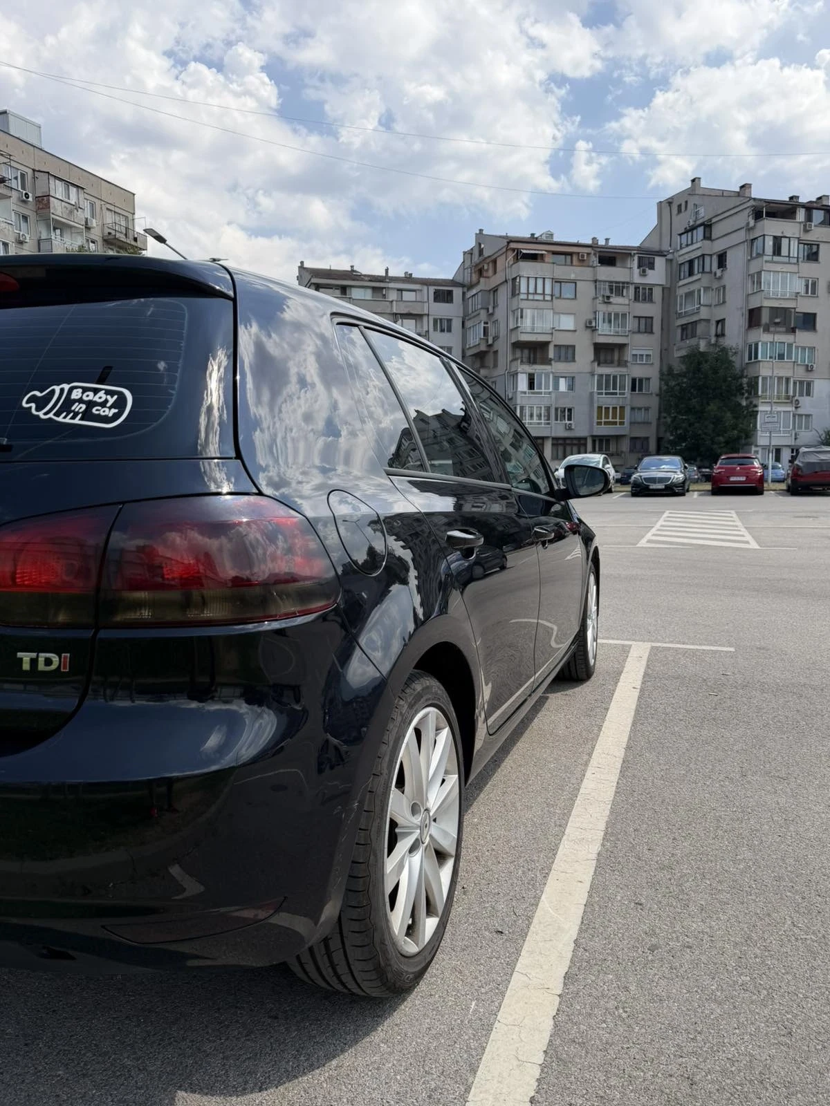 VW Golf 1.6 TDI, снимка 5 - Автомобили и джипове - 55805194