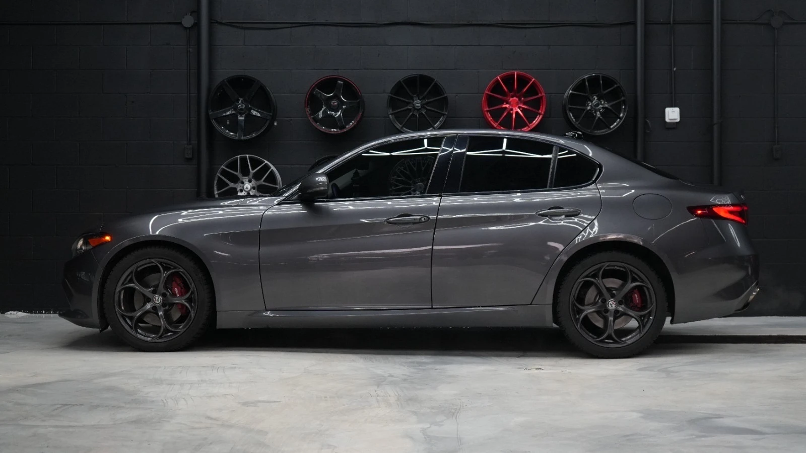 Alfa Romeo Giulia Ti Sport AWD | No Accidents, снимка 5 - Автомобили и джипове - 56062089