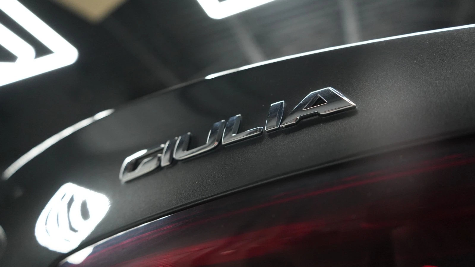 Alfa Romeo Giulia Ti Sport AWD | No Accidents, снимка 9 - Автомобили и джипове - 56062089