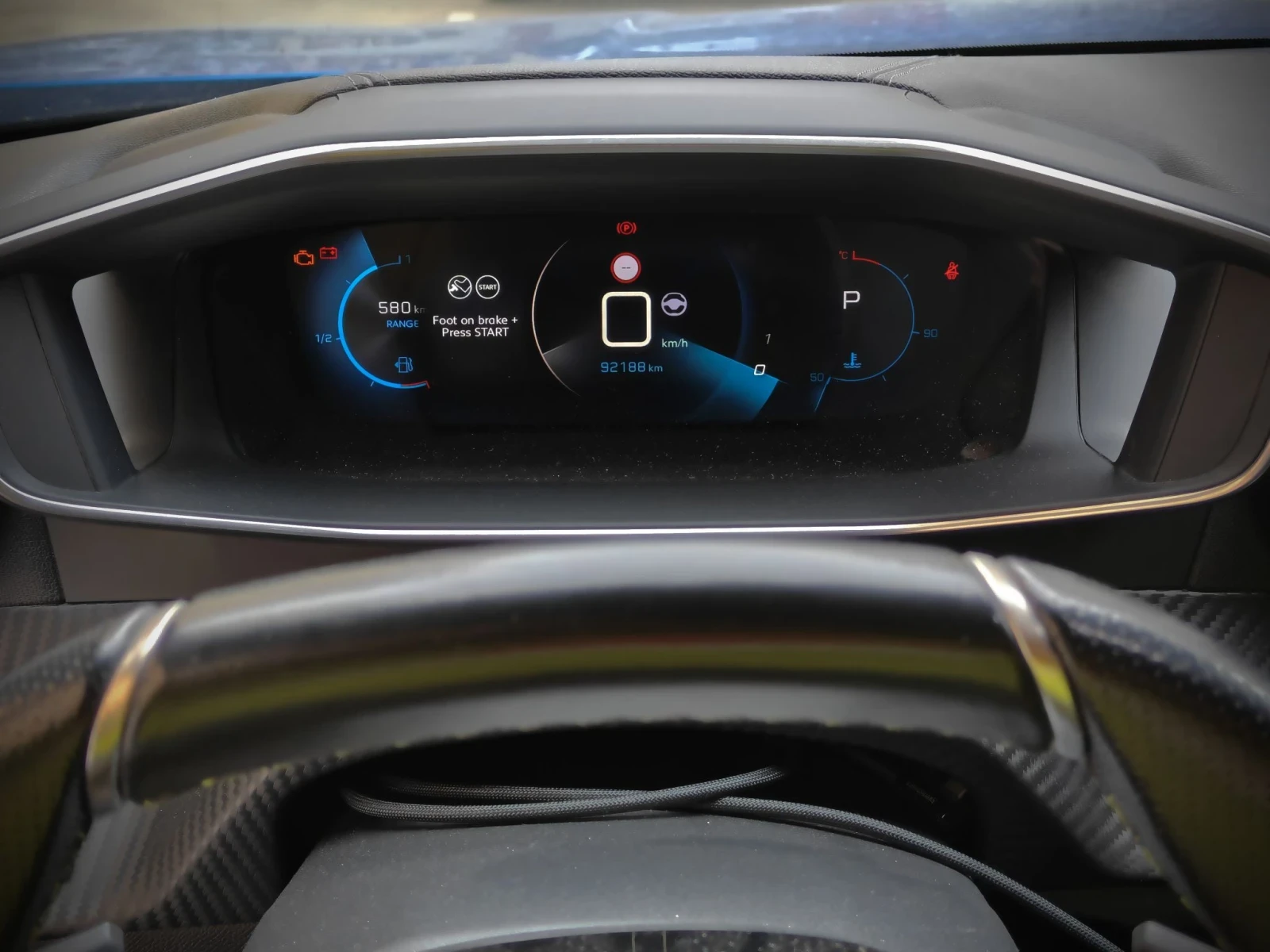 Peugeot 2008 GT, снимка 7 - Автомобили и джипове - 56266116