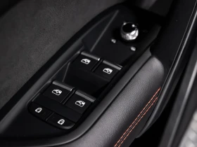 Audi SQ5 * PROGRESSIV 3.0 TFSI QUATTRO RED INT * CARFAX*  - 59650 лв. / 30498.56 € - 40684914 16