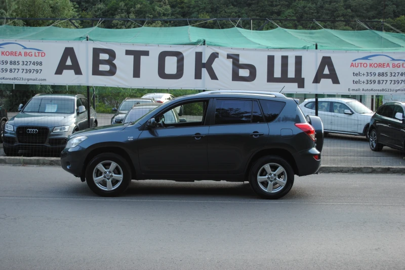 Toyota Rav4 2.2 D4D, снимка 2 - Автомобили и джипове - 46899096