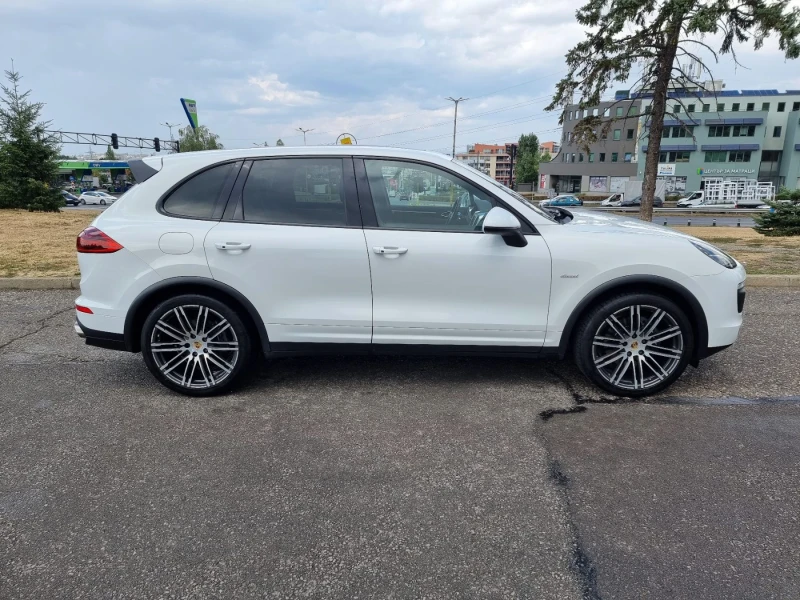 Porsche Cayenne, снимка 5 - Автомобили и джипове - 47665595