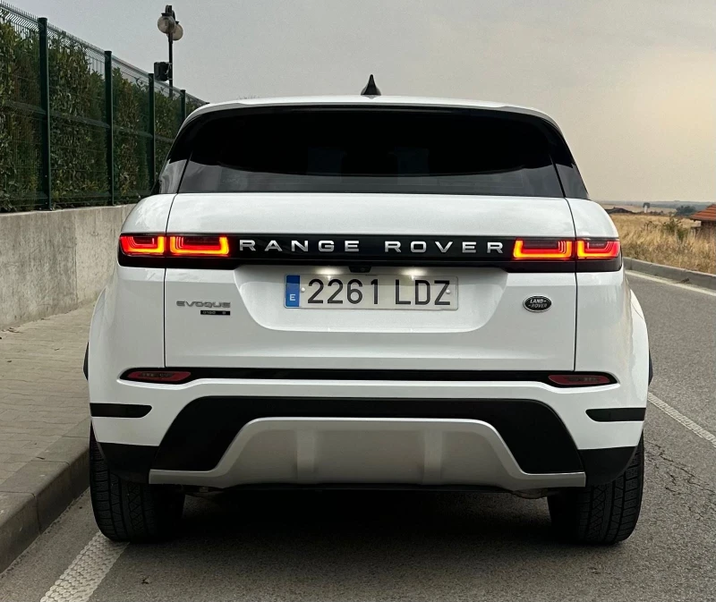 Land Rover Range Rover Evoque 2.0 D, снимка 6 - Автомобили и джипове - 47189570