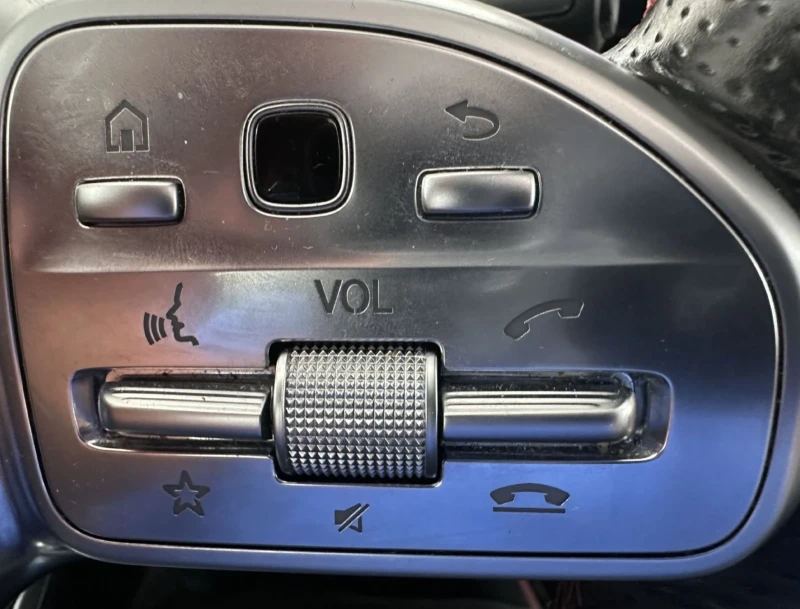 Mercedes-Benz GLA 220 d.AMG- 4MATIC.140KW.NAVI.LED.PANORAMA, снимка 9 - Автомобили и джипове - 52758302