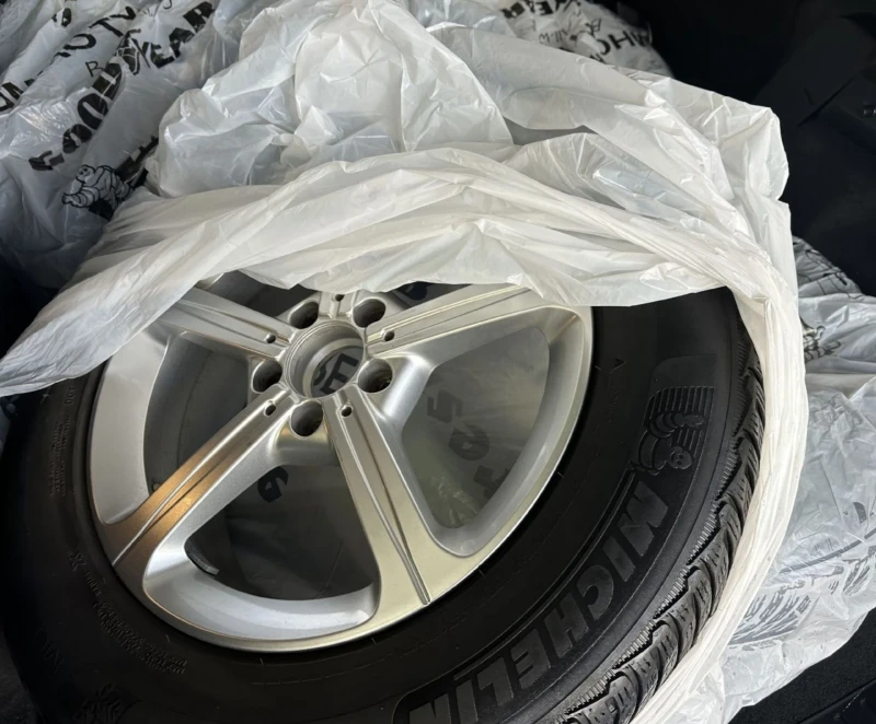 Mercedes-Benz GLA 220 d.AMG- 4MATIC.140KW.NAVI.LED.PANORAMA, снимка 17 - Автомобили и джипове - 52758302