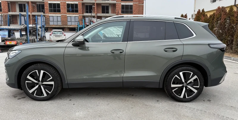 VW Tiguan Elegance, снимка 4 - Автомобили и джипове - 53205448