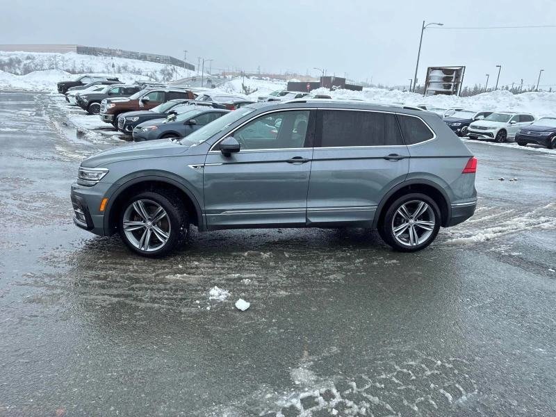 VW Tiguan Highline/ CARFAX / ЛЕД/КАМЕРА /ПОДГРЕВИ, снимка 3 - Автомобили и джипове - 53525760