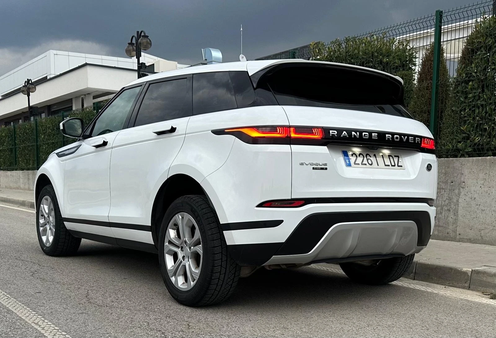 Land Rover Range Rover Evoque 2.0 D - изображение 3