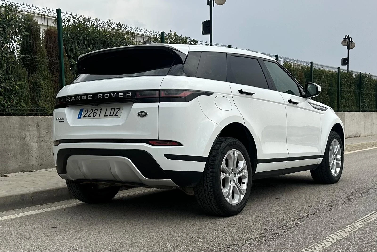 Land Rover Range Rover Evoque 2.0 D - изображение 4