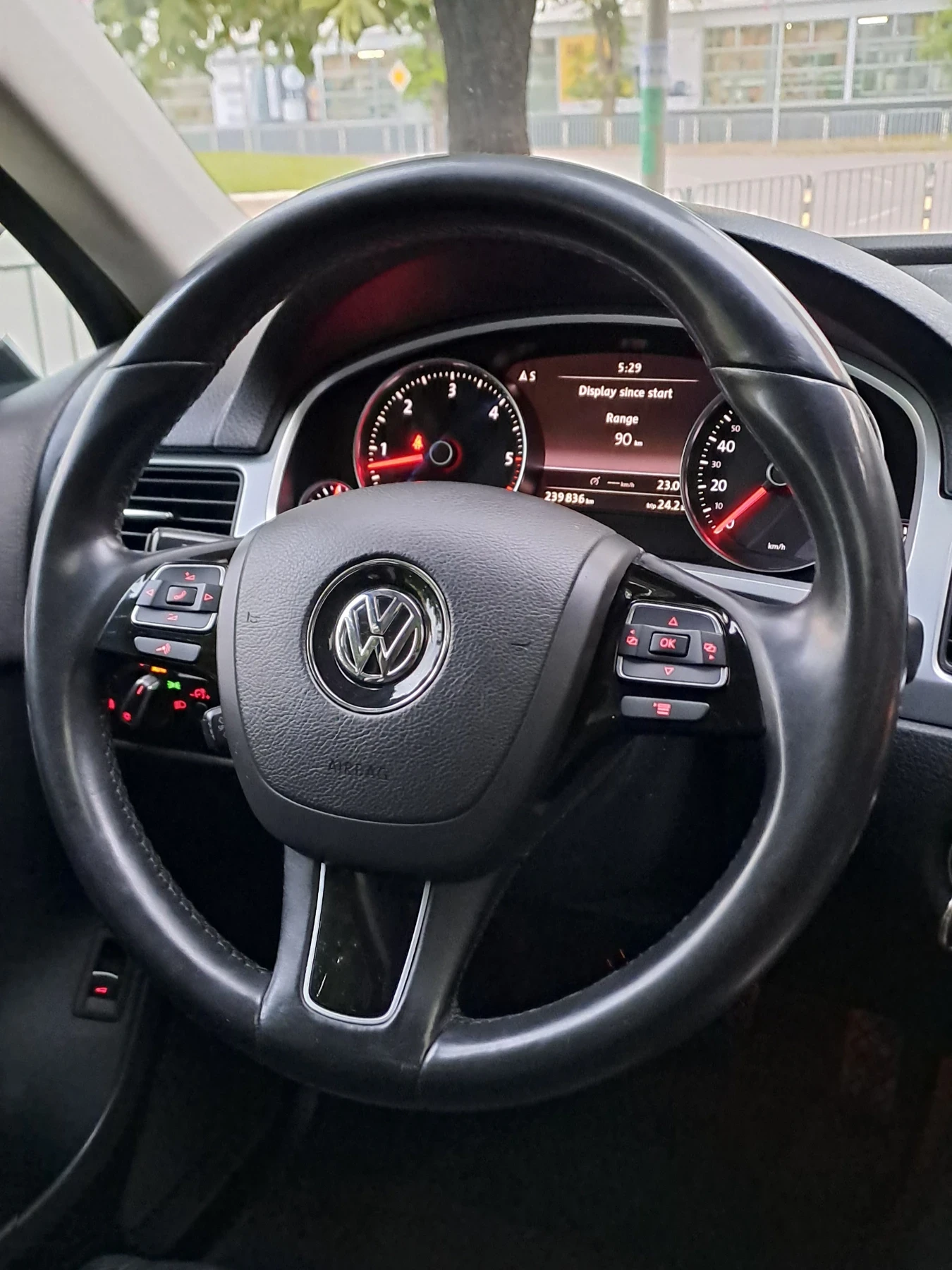 VW Touareg 3.0 245к.с. LED, 4-motion, Панорама, START-STOP - изображение 10