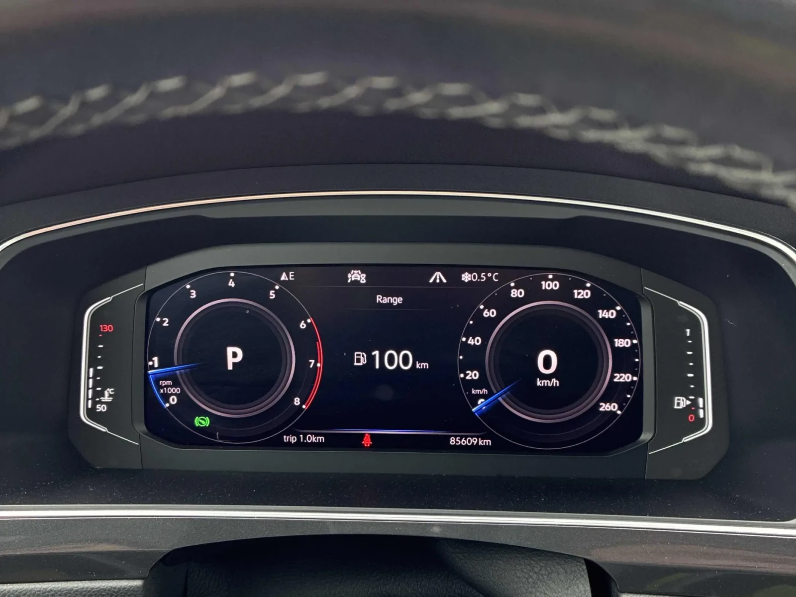 VW Tiguan Highline/ CARFAX / ЛЕД/КАМЕРА /ПОДГРЕВИ - изображение 8