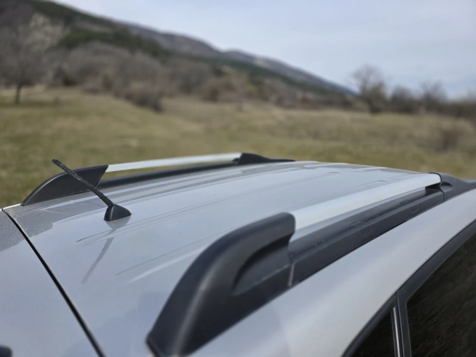 Hyundai Tucson 2.0 140 kc, снимка 15 - Автомобили и джипове - 53915837