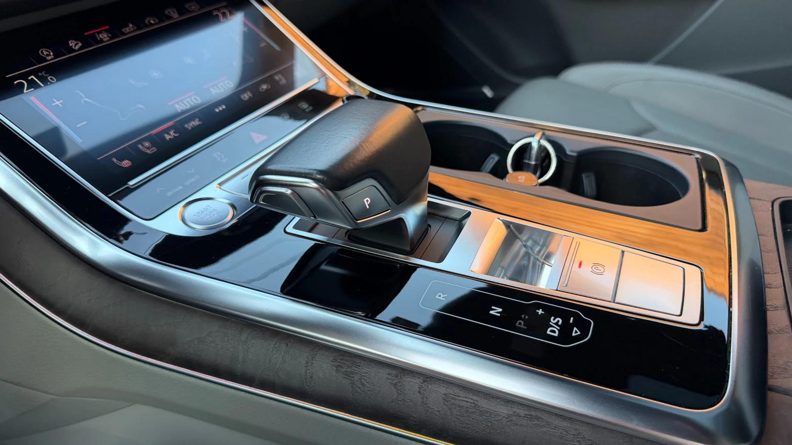 Audi Q8 55TFSI | S-line | Full, снимка 8 - Автомобили и джипове - 54296488