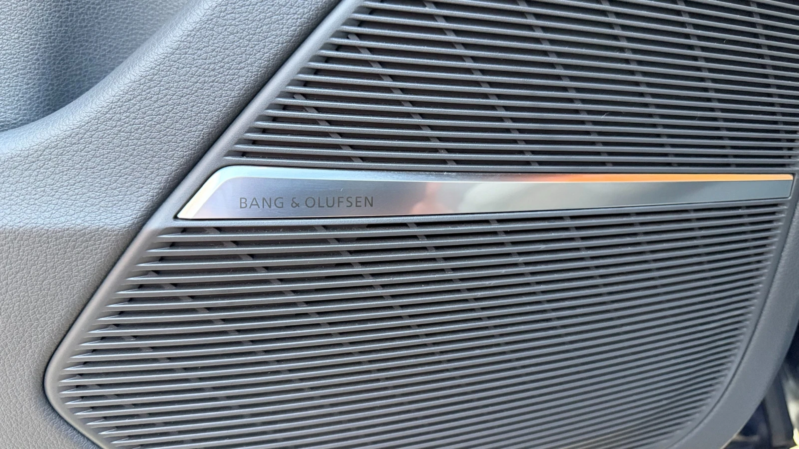 Audi Q8 55TFSI | S-line | Full, снимка 11 - Автомобили и джипове - 54296488