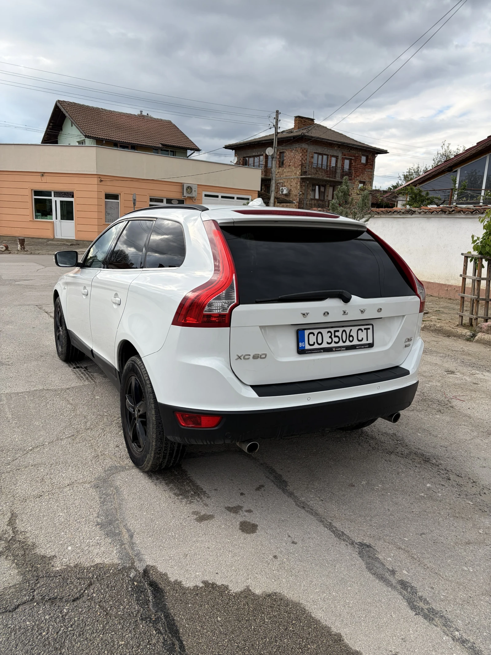 Volvo XC60 2.4D 205Hp, снимка 5 - Автомобили и джипове - 54489493