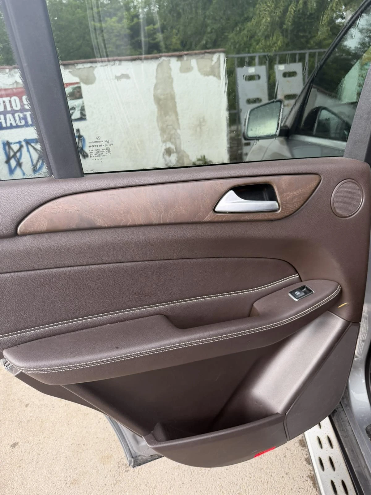 Mercedes-Benz GLE 350, снимка 2 - Автомобили и джипове - 54672519