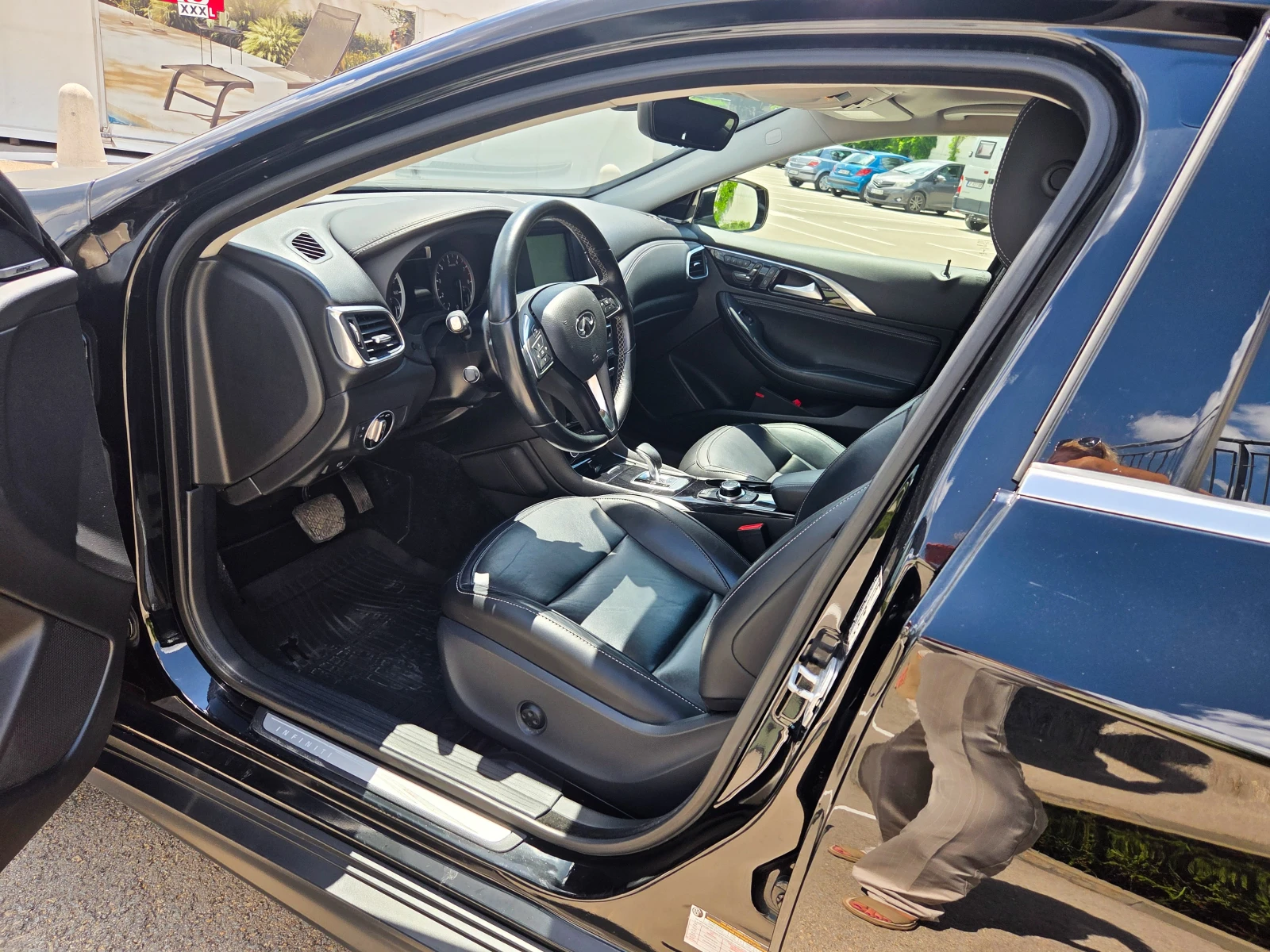 Infiniti QX30, снимка 11 - Автомобили и джипове - 55282585