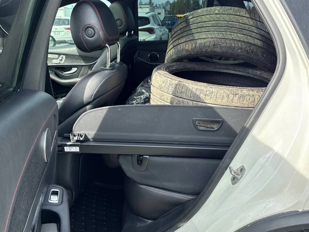 Mercedes-Benz GLC 43 AMG * CARFAX* ОПЦИЯ ЗА ФИНАНСИРАНЕ* , снимка 9 - Автомобили и джипове - 56214116