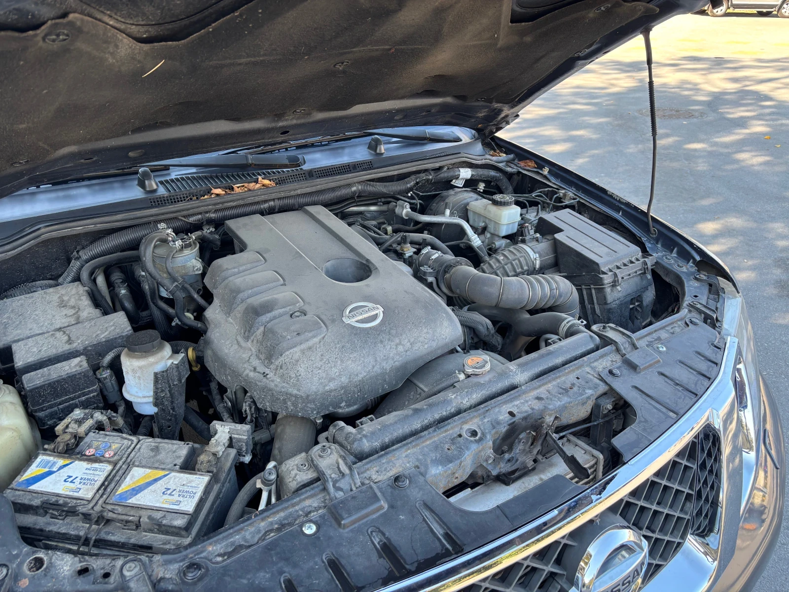 Nissan Navara, снимка 13 - Автомобили и джипове - 56448866
