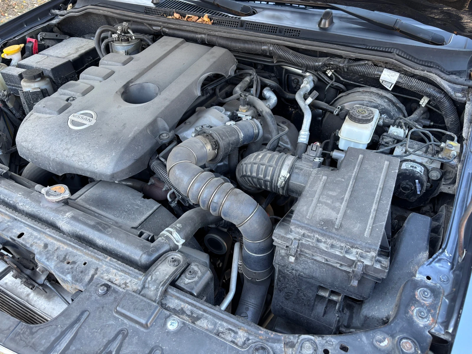 Nissan Navara, снимка 12 - Автомобили и джипове - 56448866
