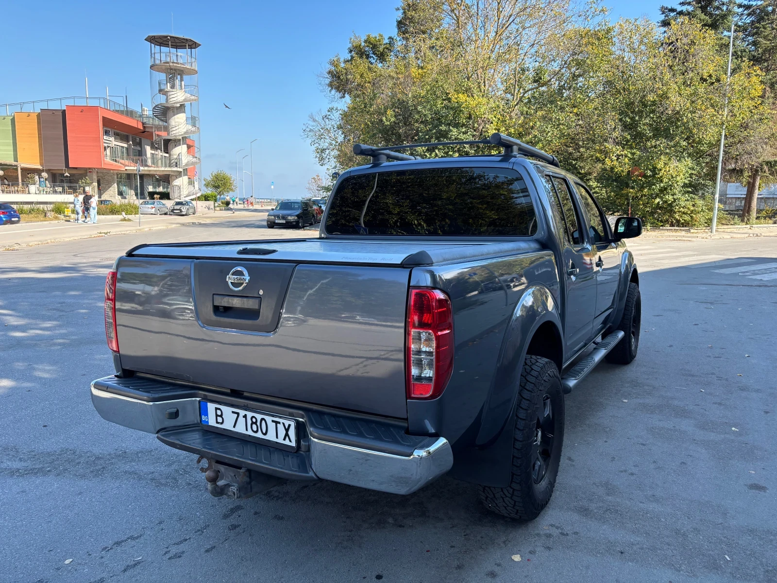 Nissan Navara, снимка 5 - Автомобили и джипове - 56448866
