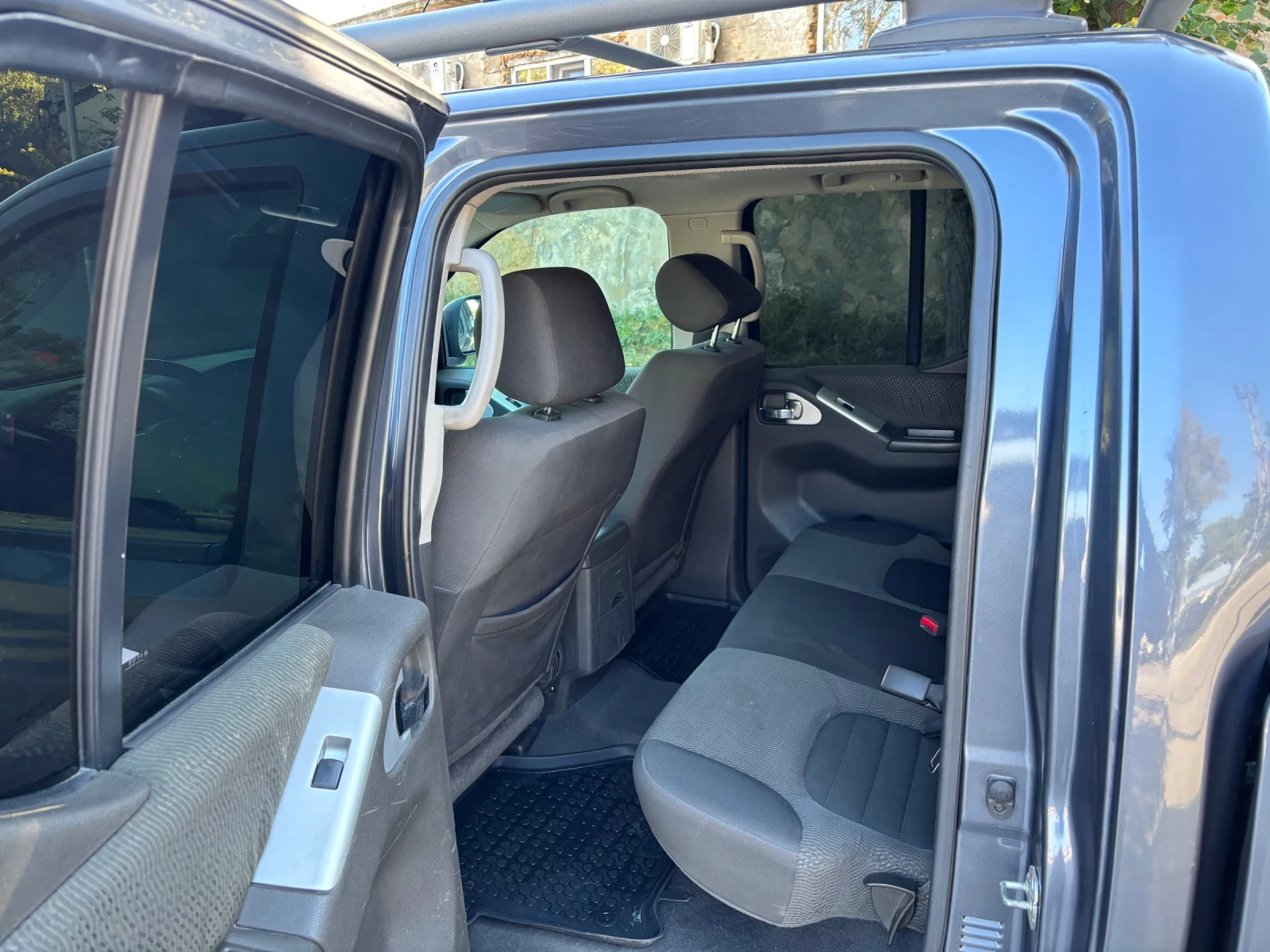 Nissan Navara, снимка 6 - Автомобили и джипове - 56448866