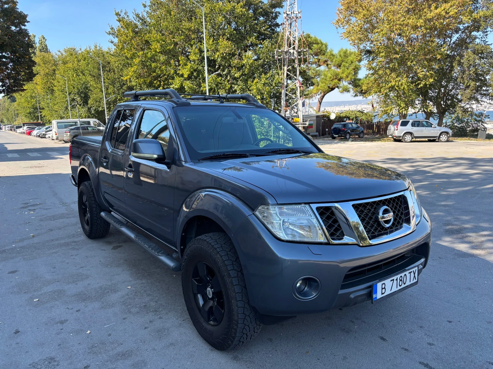 Nissan Navara, снимка 4 - Автомобили и джипове - 56448866