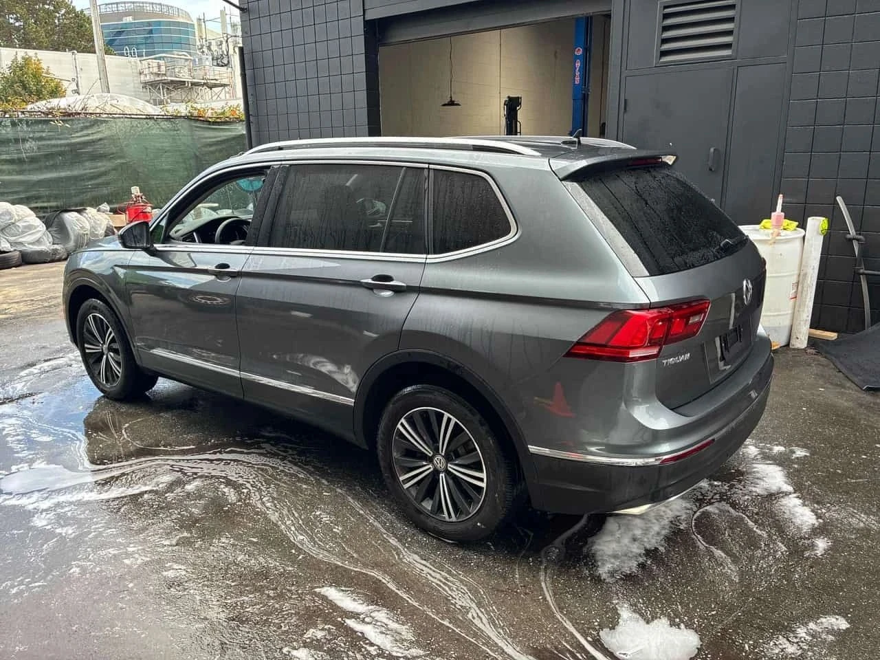 VW Tiguan, снимка 2 - Автомобили и джипове - 56684978