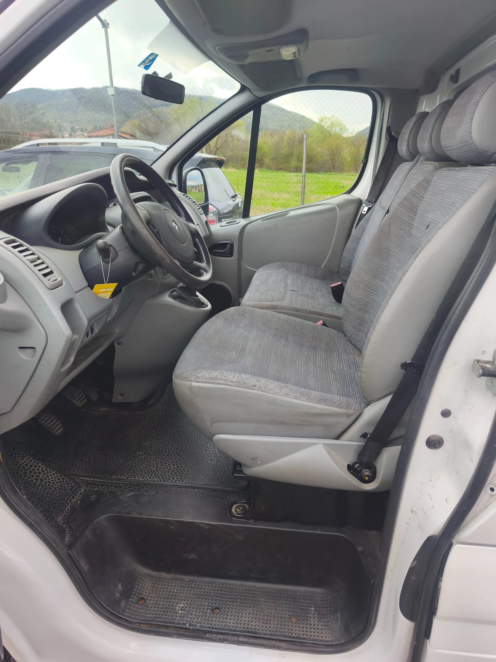 Renault Trafic dci115, снимка 8 - Бусове и автобуси - 54282138