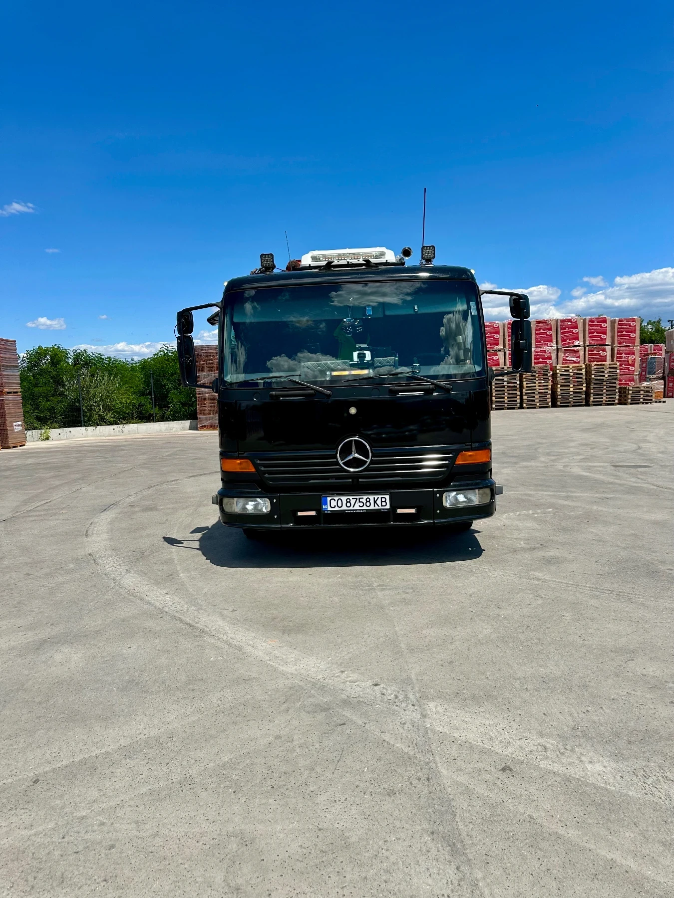 Mercedes-Benz Atego Камион с кран, снимка 2 - Камиони - 55325081