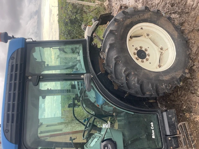 Трактор New Holland лозарски - изображение 8