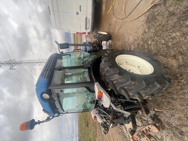 Трактор New Holland лозарски - изображение 5