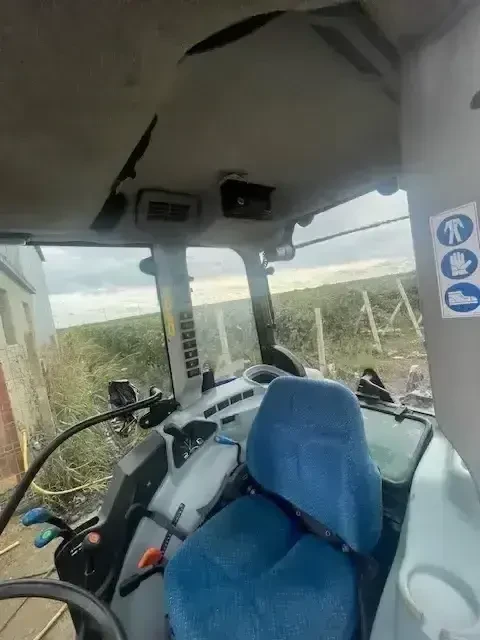 Трактор New Holland лозарски - изображение 2