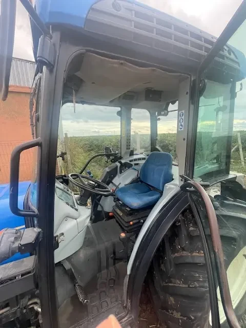 Трактор New Holland лозарски - изображение 5