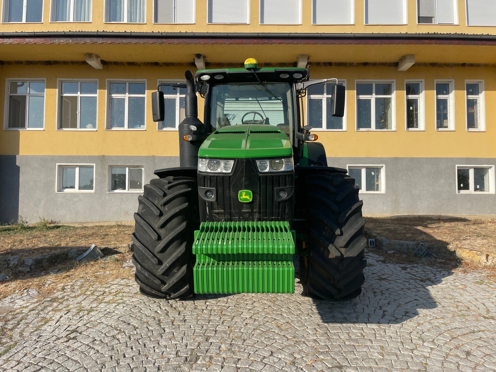Трактор John Deere 8400R POWER SHIFT E-23 ЛИЗИНГ - изображение 2